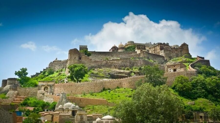 Udaipur: Transfer to Jodhpur via Ranakpur & Kumbhalgarh Fort - A One-Trip Shortcut Through Rajasthan’s Scenic Route