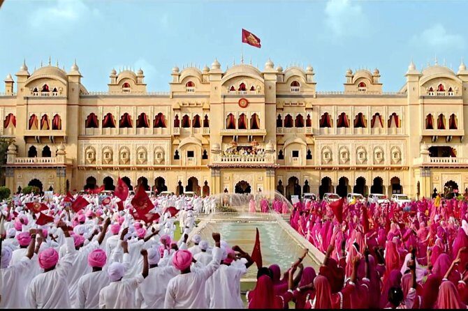 Unveiling Bollywood: Grand Tour of Iconic Real Sets & Their Story - Entering a Bollywood Studio Through Giant Sculptures