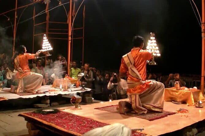 Varanasi 2 Days Tour with Expert Tour Guide - Kashi Vishwanath Temple: Golden Temple symbolism and the 1780 rebuild story