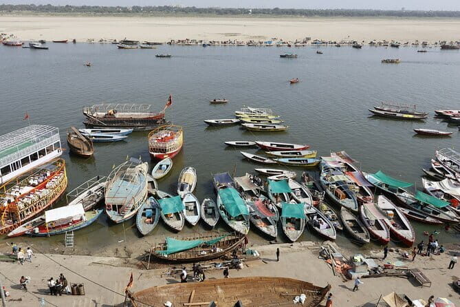 Varanasi 2 Days Tour with Expert Tour Guide - Ganga Aarti at Dashashwamedh Ghat: the moment to time your day for