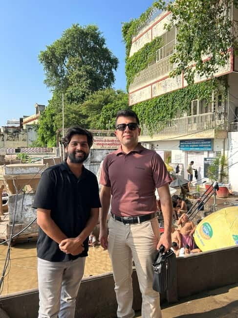 Varanasi: Ancient ghat walk tour with local guide - Lolark Kund: the fertility well that changes how you read the streets