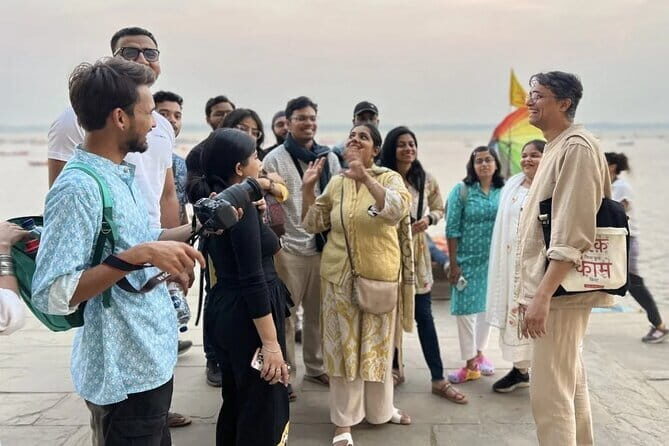 Varanasi at Dawn: Boat Ride & Storytelling Walk Through Old City - The leaning Shiva temple: architecture you can actually make sense of