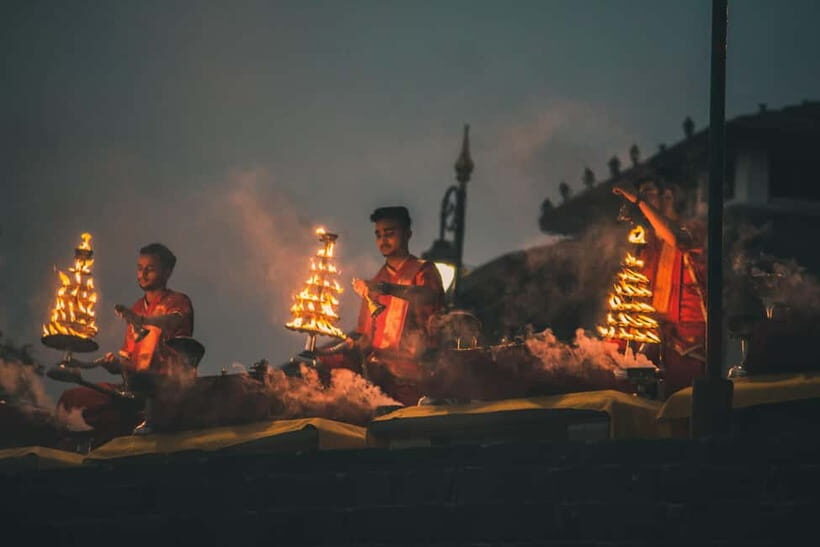 Varanasi: City Highlights of the Day Tour & Ganges Dirfting - 5:30 am pickup and the sunrise Ganges boat ride