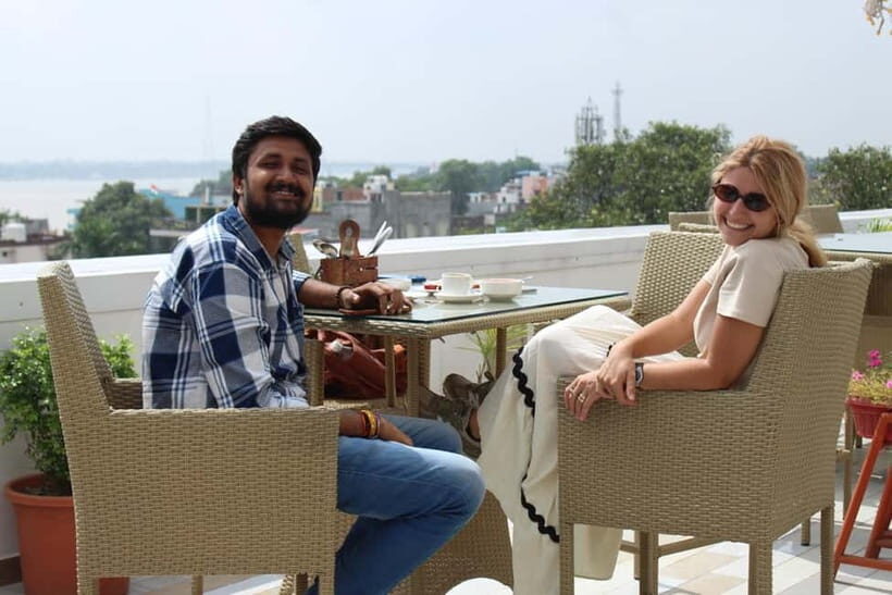 Varanasi: Ganges River Sunrise and Morning Walking Tour - Morning at Assi Ghat: The Ganga Aarti Before the Sun Blinks