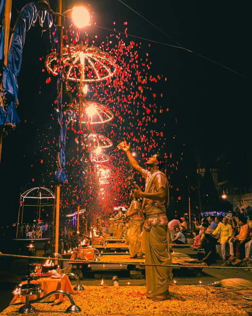 Varanasi: Night Boat Ride, Aarti Ceremony and Dinner - Why a Varanasi night boat ride and Ganges aarti pairing works