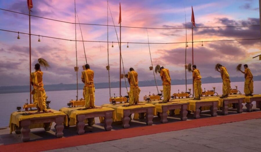 Varanasi: Private Highlights Day Trip with Ganges Cruise - What to wear and how to plan your day like a local
