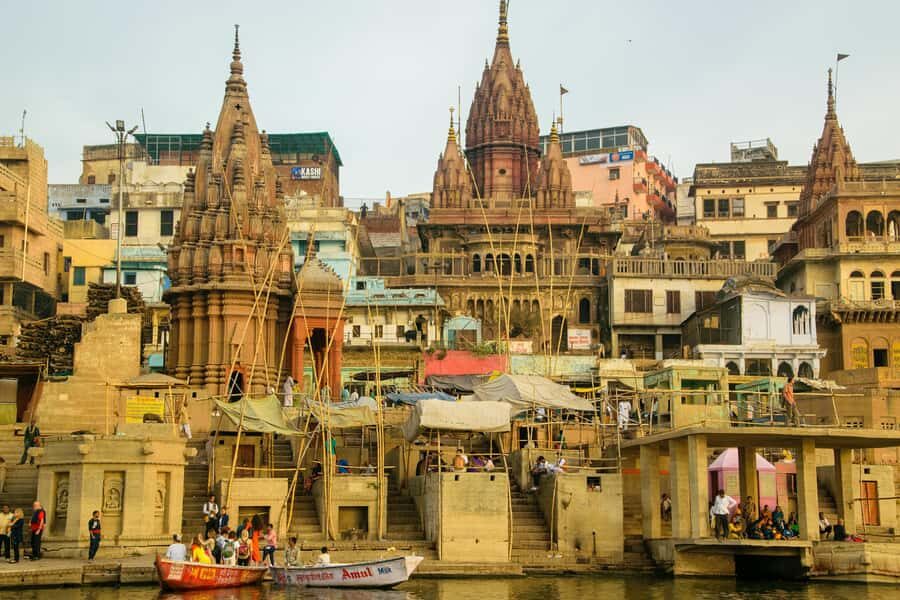 Varanasi: Sunrise walking tour with Chai & Arti Ceremony - Walking the Ghats: Stories You Can’t Get From a Map