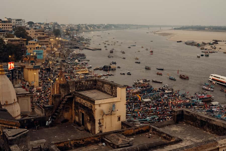 Varanasi: Sunrise walking tour with Chai & Arti Ceremony - Chai on the Ghat: A Simple Break That Tells You Varanasi’s Mood