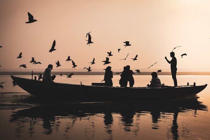 Varanasi Temples and City Sightseeing Walking Tour - Banaras Hindu University and the Birla (New Vishwanath) Temple