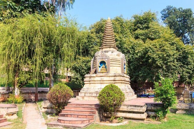 Varanasi to Bodhgaya: A Day of Spiritual Exploration - Hotel pickup and the value of not fighting transportation