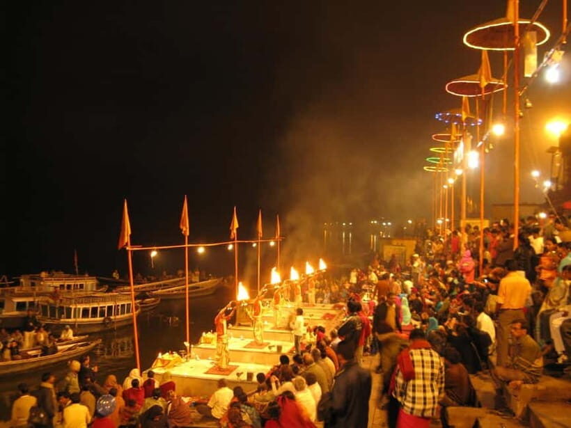 Varanasi: Varanasi ghat & temple walking tour - Kashi Vishwanath Lanes, Annapurna Temple, and the Food Blessing