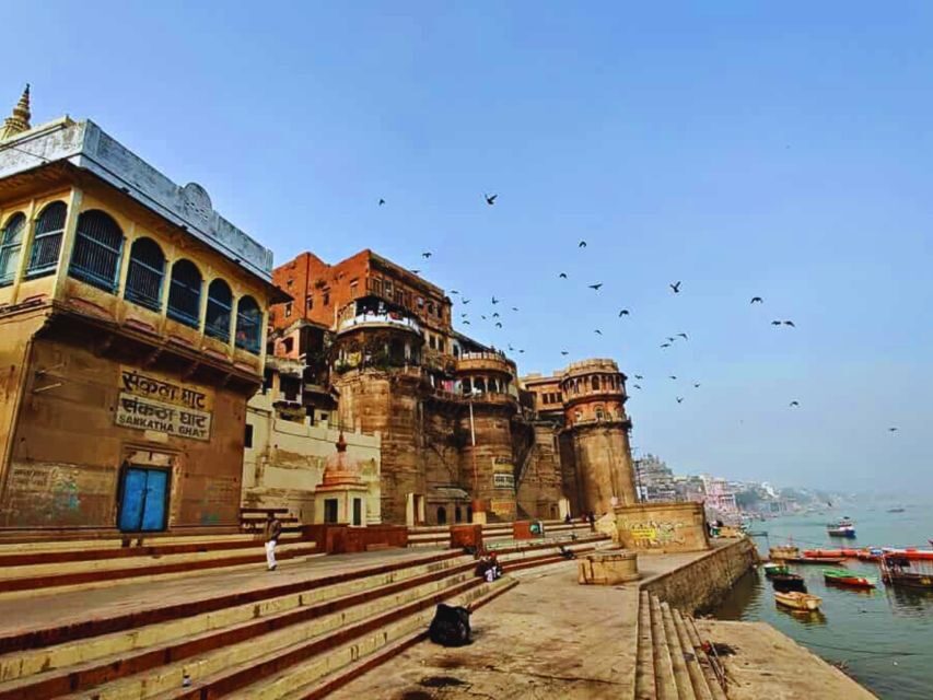 Varanasi Walking Tour with Local Snacks - The walking plan: 7–8 stops without the marathon feeling