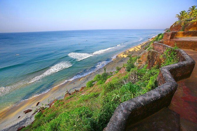 Varkala beach day trip from Trivandrum/Kovalam - The Varkala Lighthouse stop: a quick viewpoint break with extra ticket costs