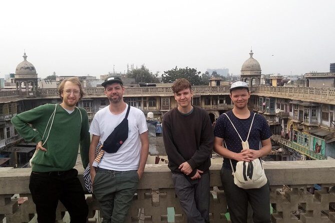 Vegan History & Jain Culture Walk of Delhi - Stop 1: Sri Digambar Jain Lal Mandir and the meaning of ahimsa