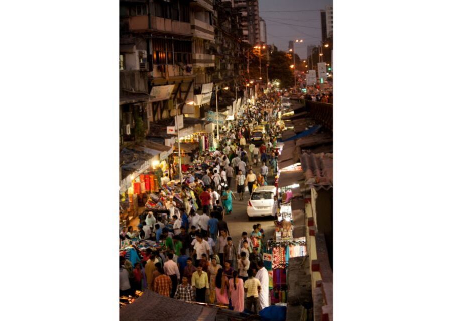 Vibrant Markets of Mumbai (2 Hours Guided Walking Tour) - From Bhuleshwar to Chor Bazaar: Fruits, Pooja Items, Antiques, and More
