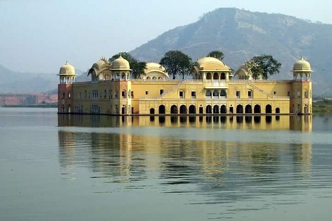 Visit Rajasthan Popular Places With Taj Mahal - The Golden Triangle plus Mandawa: what this route is really buying you