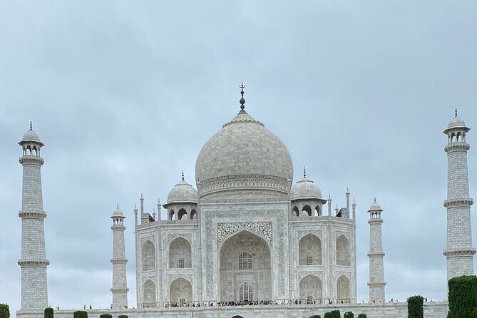 Visit Taj Mahal - Why This Private Taj Mahal + Agra Fort Combo Makes Sense