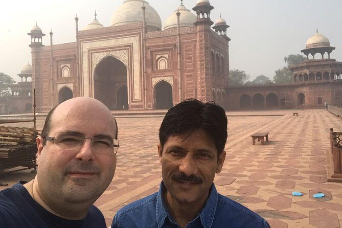 Voyage en Inde avec guide francophone - Taj Mahal with a French official guide: more than photos