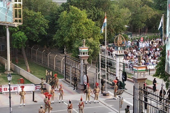 Wagah Border Flag Retreat Ceremony - Company Bagh Gardens: A Calm Start Before the Ceremony