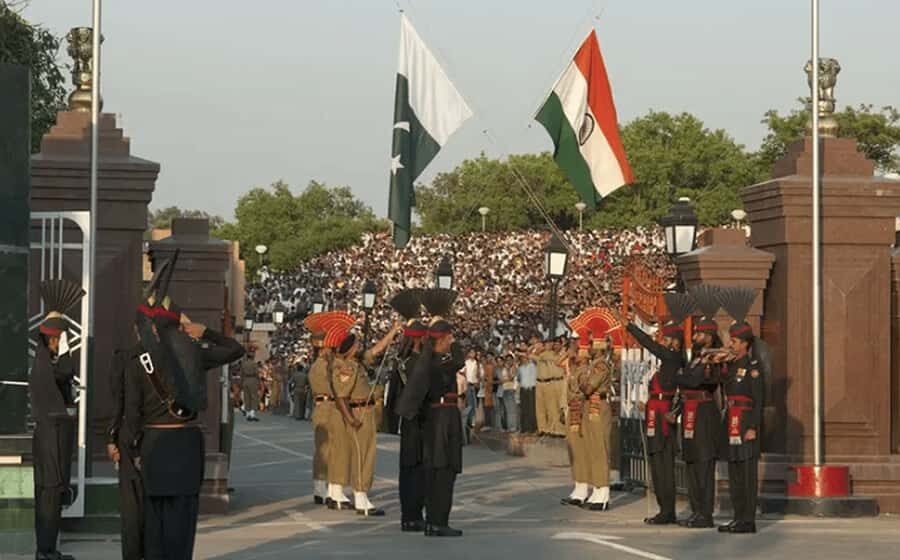 Wagah Border Retreat Ceremony With Dinner - Arriving at Wagah: Stadium Atmosphere and Crowd Energy