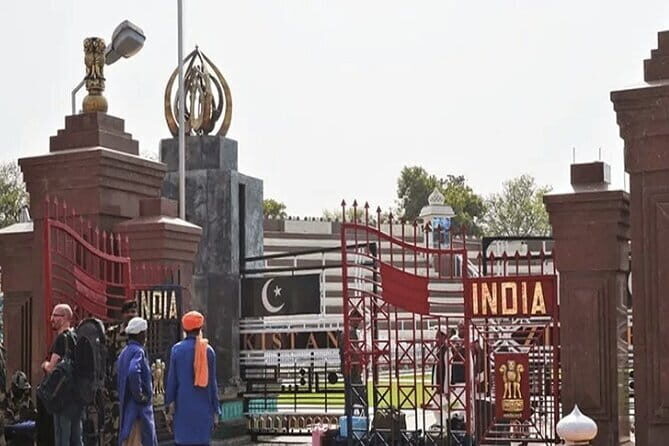 Wagah Border Retreat Ceremony With Traditional Dinner - Key things to know before you go