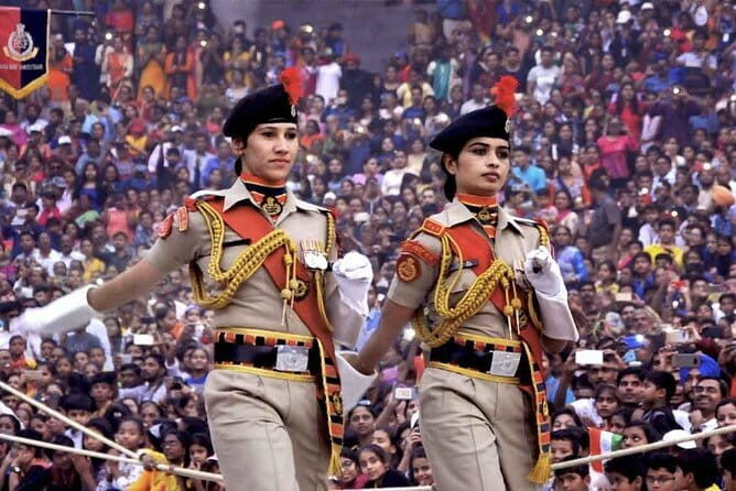 Wagah Border Retreat Ceremony With Traditional Dinner - Service Quality in the Real World: What to Expect From the Team
