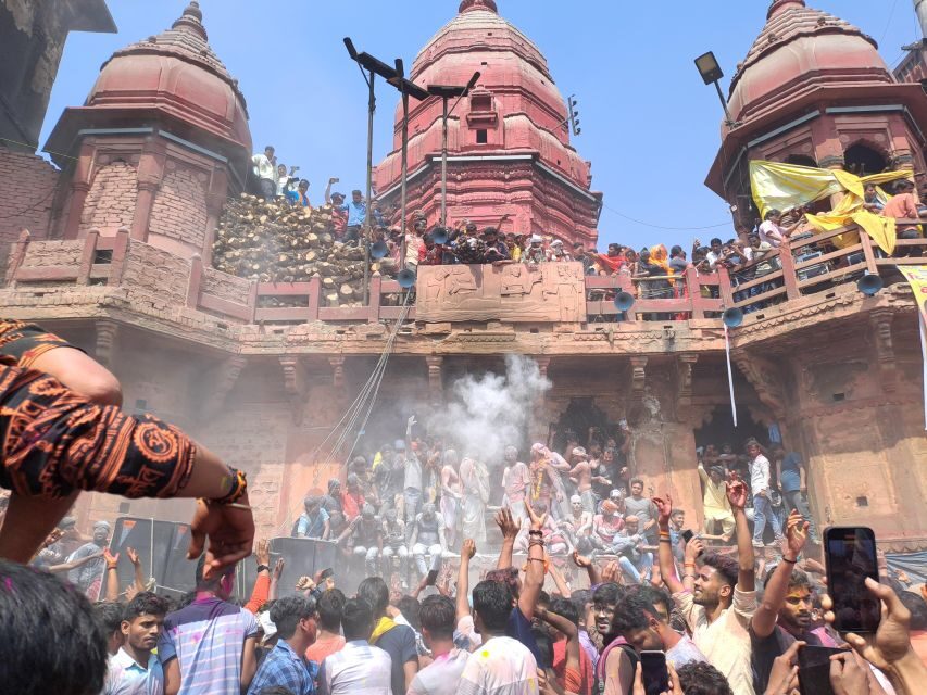 Walking Tour in the old part of the city of Varanasi - Bhonsale Palace: An Old-City Beauty Break