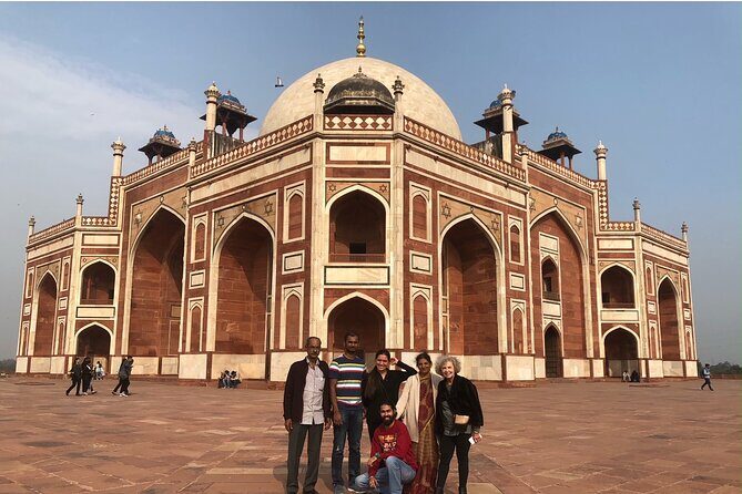 World Heritage Monuments of Delhi - Premium Private Tour - Khari Baoli: A spice bazaar stop you can smell for blocks