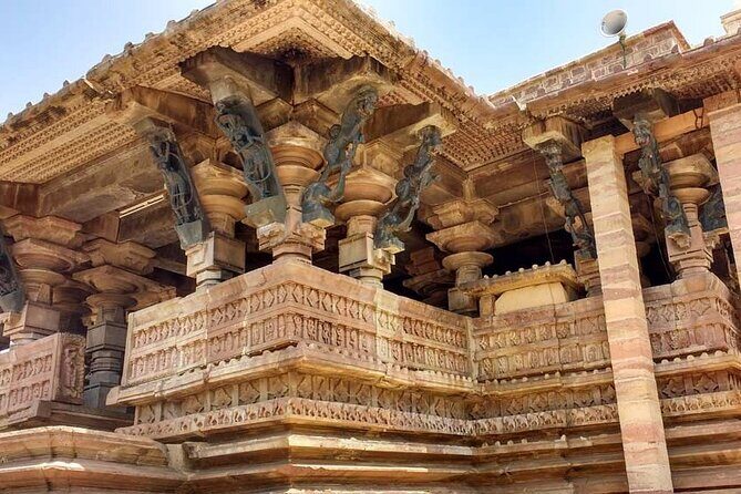 World heritage Ramappa temple & Kohinoor diamond tour from Hyderabad by car - Bhadrakali Temple: mother goddess devotion and the Kohinoor link