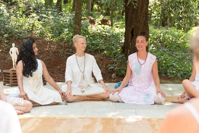 Yin Yoga Therapy Teacher Training in Goa - 100 Hours - Teaching tone and pacing: Alex’s depth plus Jenny’s yang balance