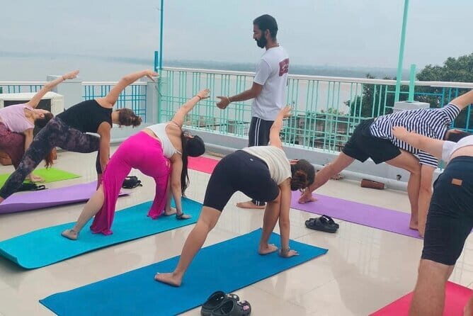 Yoga In Varanasi: Sunrise Yoga with Ayush - Getting There: Dashashwmedh Meeting Point Made Easy