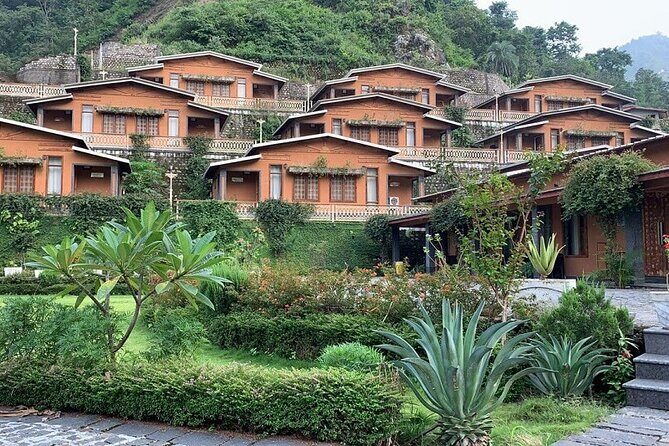 Yoga Retreat in India at Abhayaranya Yoga Ashram, Rishikesh - Key highlights to look for