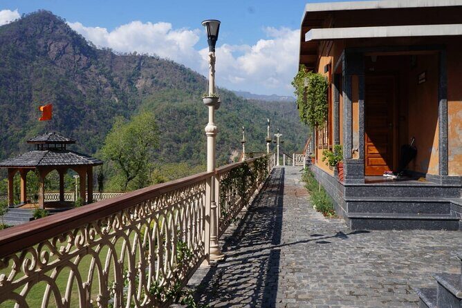 Yoga Retreat in India at Abhayaranya Yoga Ashram, Rishikesh - Private lodging and included meals: the comfort part you shouldn’t ignore