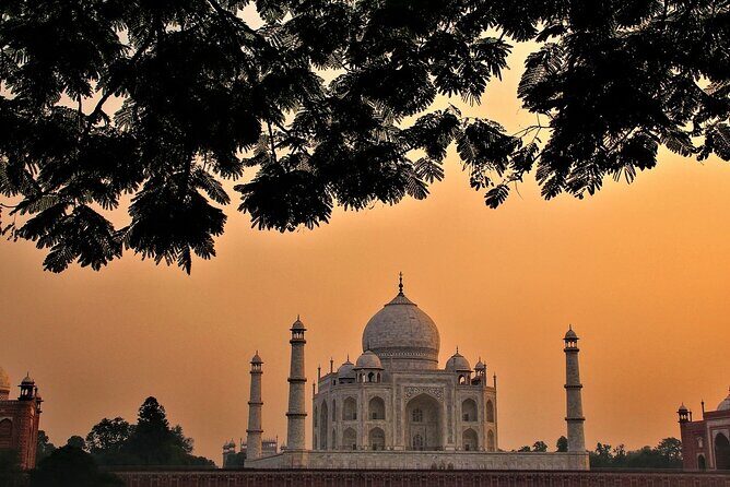 Your Date with Taj Mahal Full-Day Private Guided Tour with Pickup - Breakfast, snacks, WiFi, and AC: how the day stays manageable