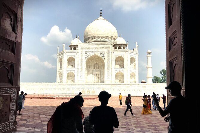 Your Date with Taj Mahal Full-Day Private Guided Tour with Pickup - Who this tour suits best (and who should skip it)